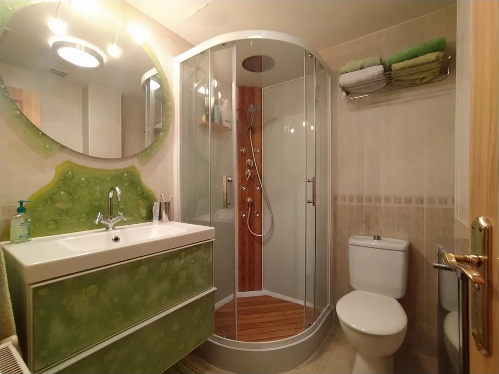 Precioso y voluminoso dúplex en alto castaño, narón