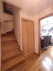 Precioso y voluminoso dúplex en alto castaño, narón