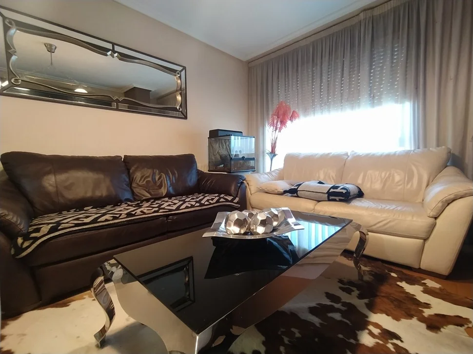 Precioso y voluminoso dúplex en alto castaño, narón