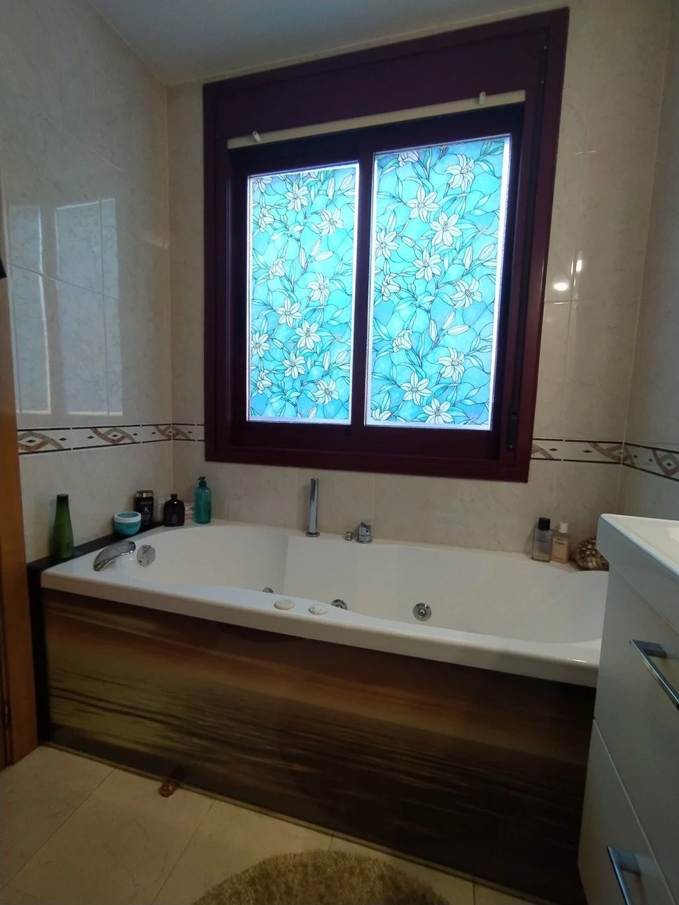 Precioso y voluminoso dúplex en alto castaño, narón