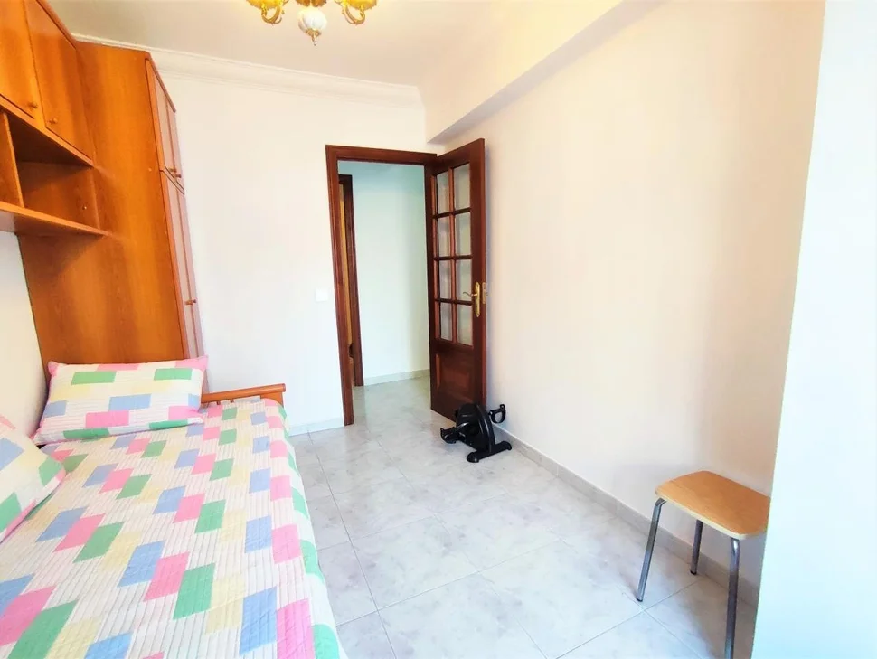 Piso con ascensor y trastero en zona ultramar