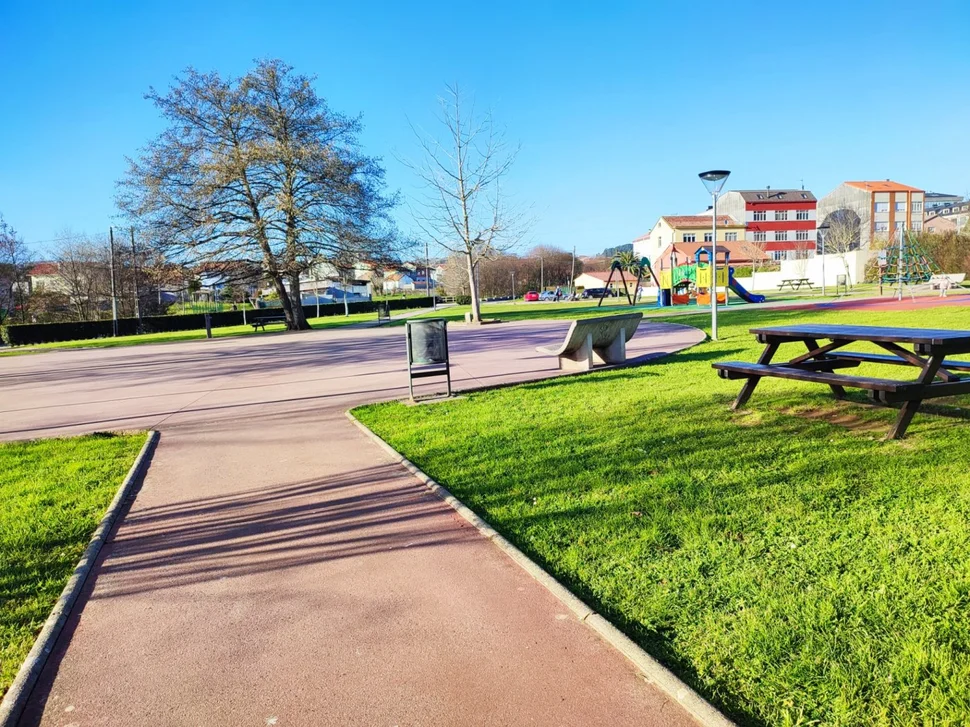 Piso amueblado en santa cecilia, narón
