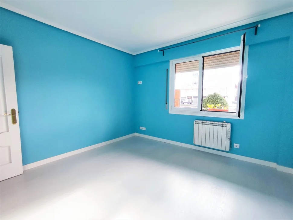 Piso reformado y con ascensor en fene