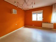 Piso reformado y con ascensor en fene