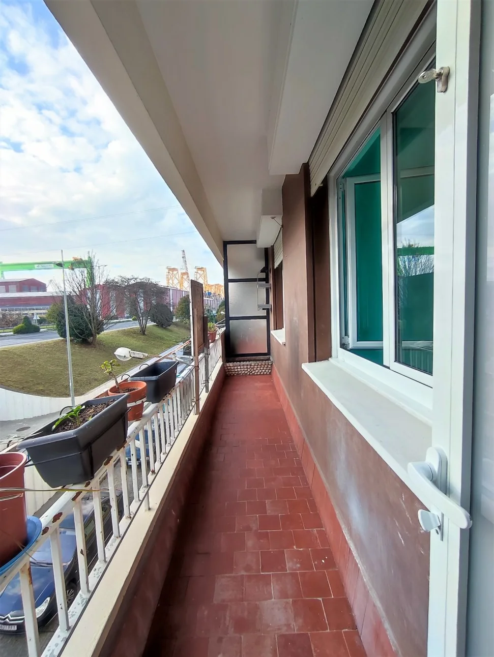 Piso Reformado y con Ascensor en Fene
