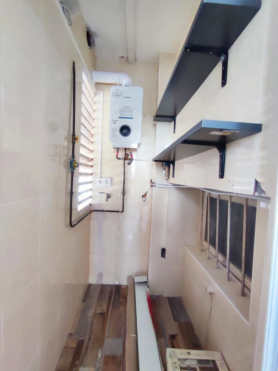 Piso Reformado y con Ascensor en Fene