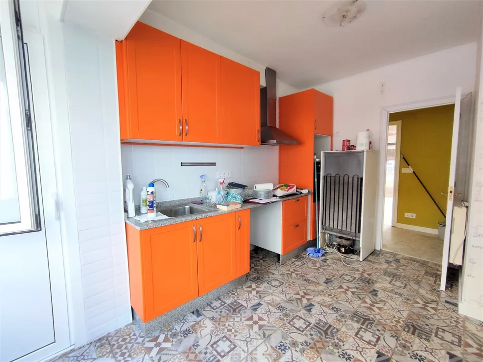 Piso reformado y con ascensor en fene