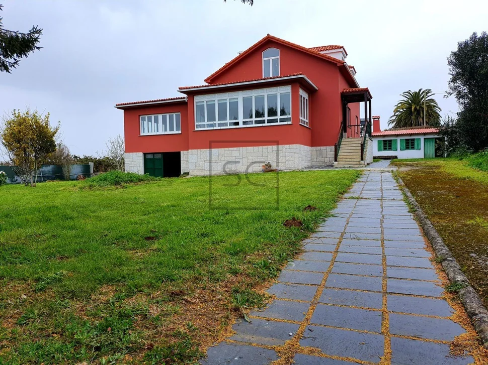 Chalet con bodega y finca, en dorneda, oleiros