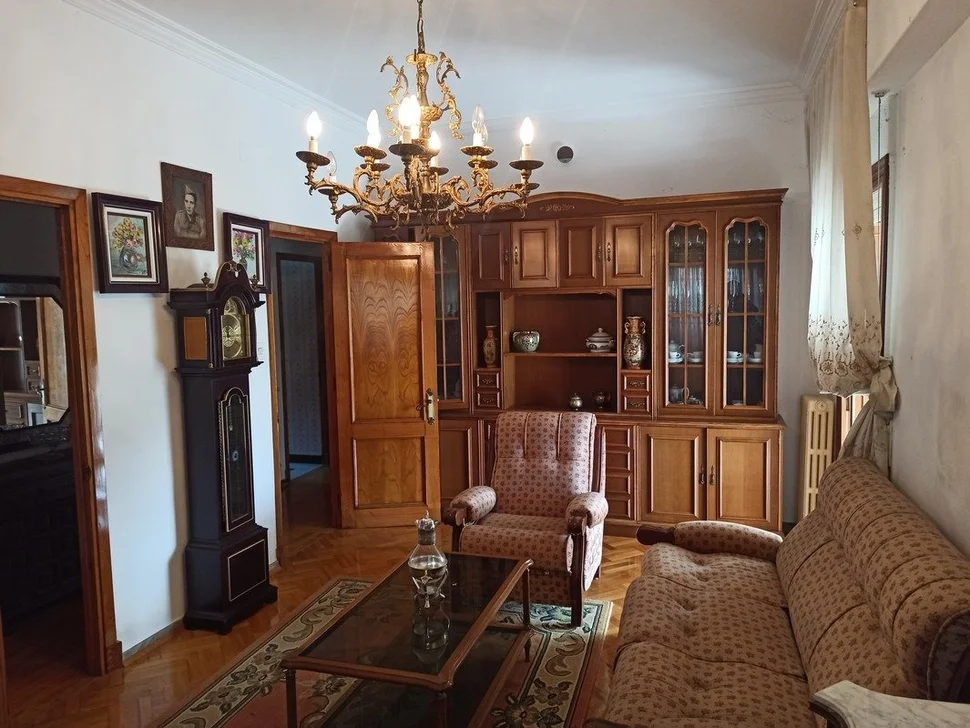 Chalet con finca y bodega