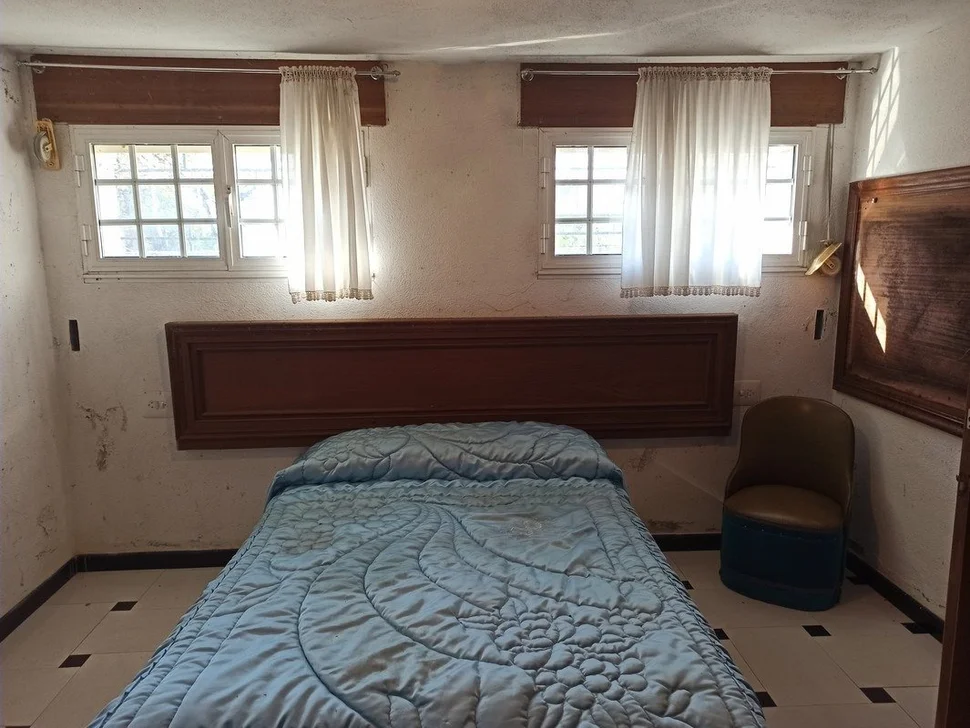 Chalet con finca y bodega