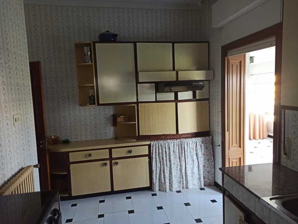 Chalet con finca y bodega