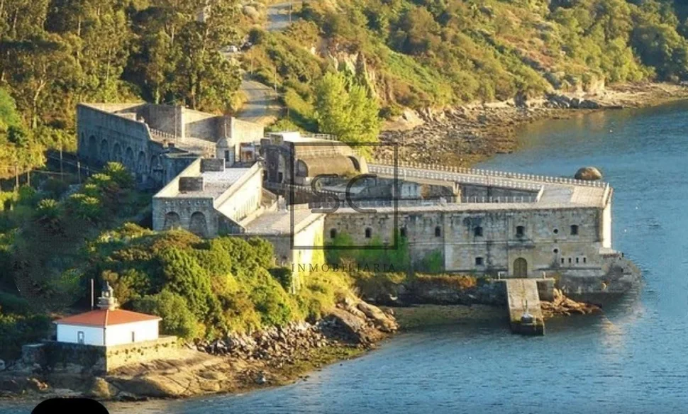 Finca en o baño, mugardos