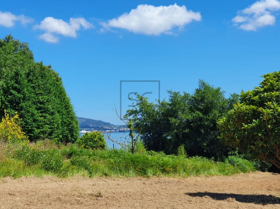 Finca en o baño, mugardos