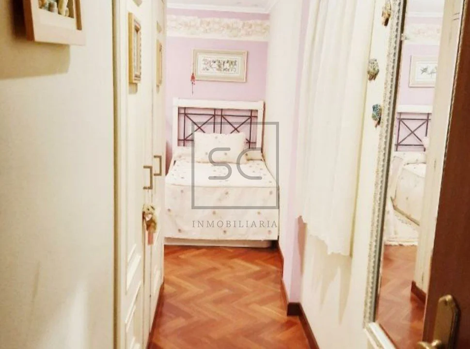 Piso con plaza de garaje y trastero en ogra del orzán, a coruña