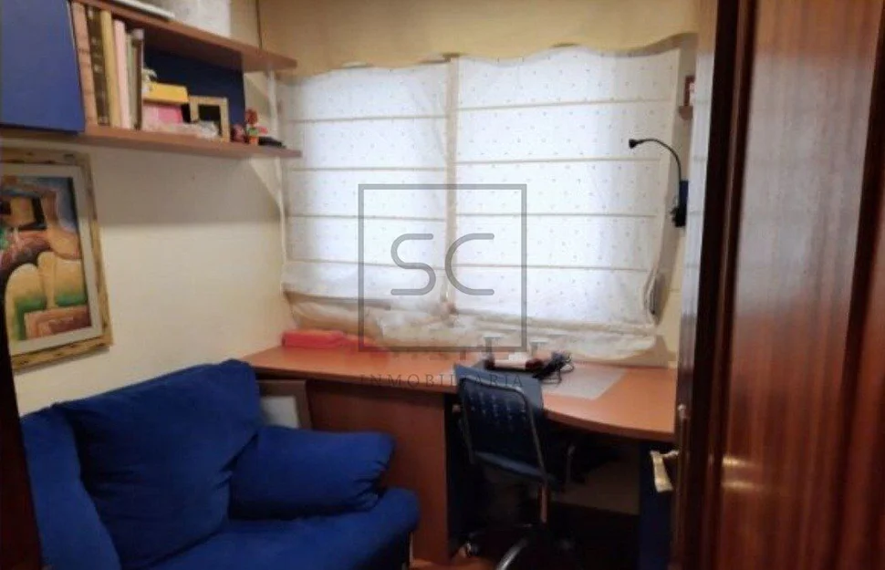 Piso con plaza de garaje y trastero en ogra del orzán, a coruña