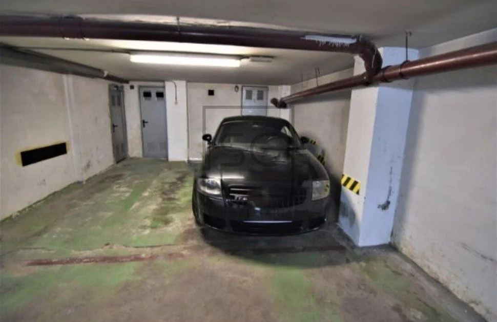 Piso con plaza de garaje y trastero en ogra del orzán, a coruña