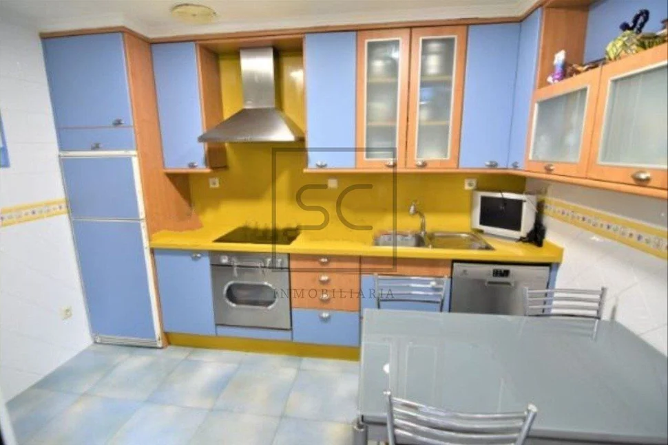 Piso con plaza de garaje y trastero en ogra del orzán, a coruña