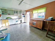 Chalet en neda con jardín, patio, dos bodegas y zona de barbacoa