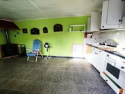 Chalet en neda con jardín, patio, dos bodegas y zona de barbacoa