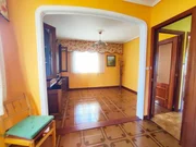 Chalet en neda con jardín, patio, dos bodegas y zona de barbacoa