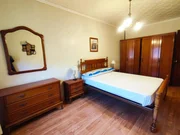 Chalet en neda con jardín, patio, dos bodegas y zona de barbacoa