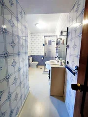 Chalet en neda con jardín, patio, dos bodegas y zona de barbacoa