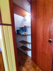 Chalet en neda con jardín, patio, dos bodegas y zona de barbacoa