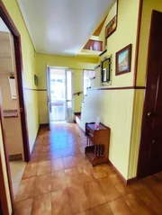 Chalet en neda con jardín, patio, dos bodegas y zona de barbacoa