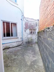 Chalet en neda con jardín, patio, dos bodegas y zona de barbacoa