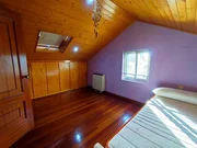 Chalet en neda con jardín, patio, dos bodegas y zona de barbacoa