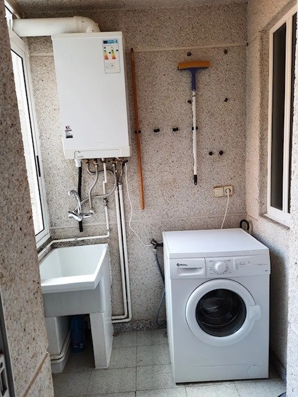 Piso amueblado con ascensor, garaje y trastero