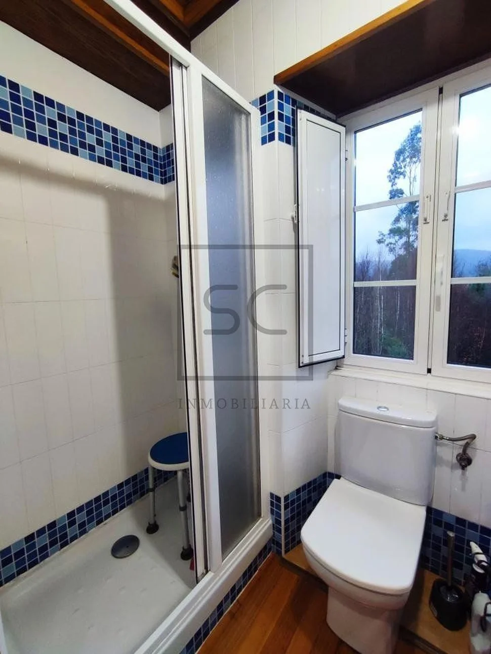 Casa con finca y dos bodegas en san saturnino, san sadurniño