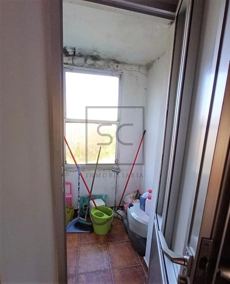 Casa con finca y dos bodegas en san saturnino, san sadurniño