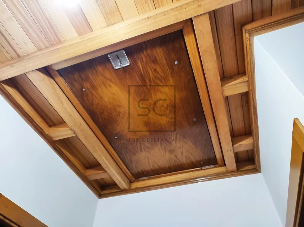 Casa con finca y dos bodegas en san saturnino, san sadurniño