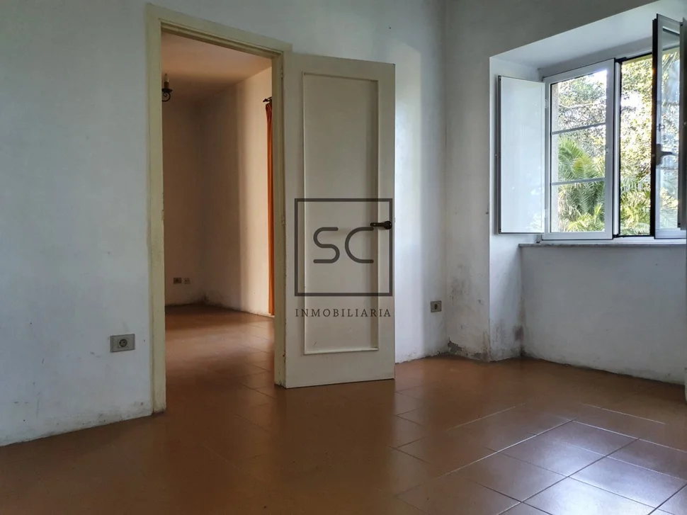 Casa con galería y finca en osedo, sada