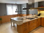 Amplio piso con dos entradas