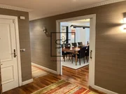 Amplio piso con dos entradas