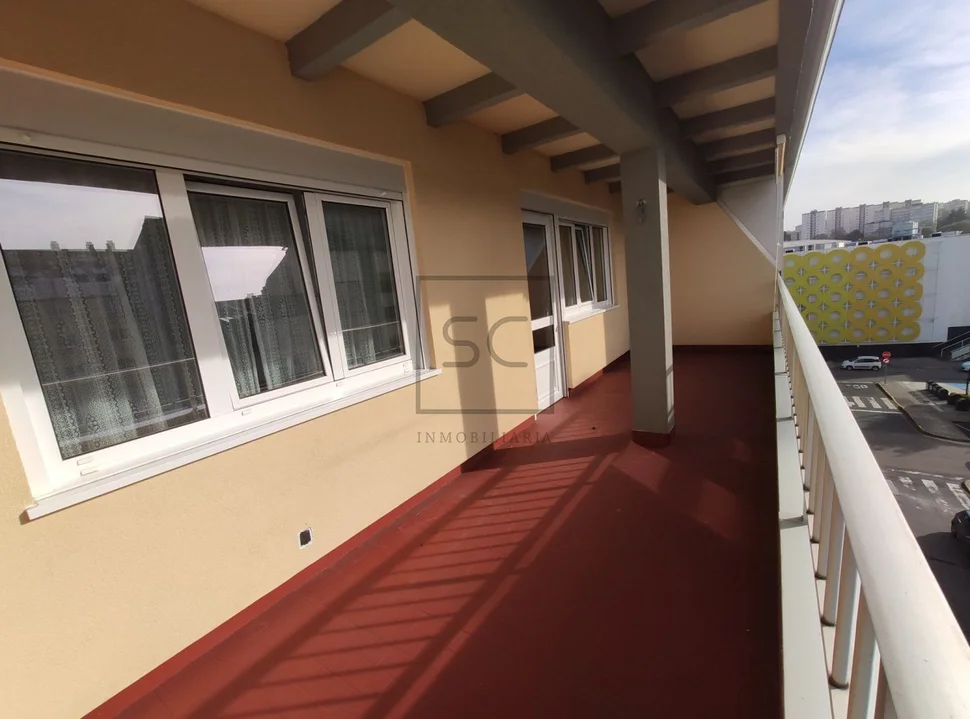 Pisos al lado de odeón y alcampo