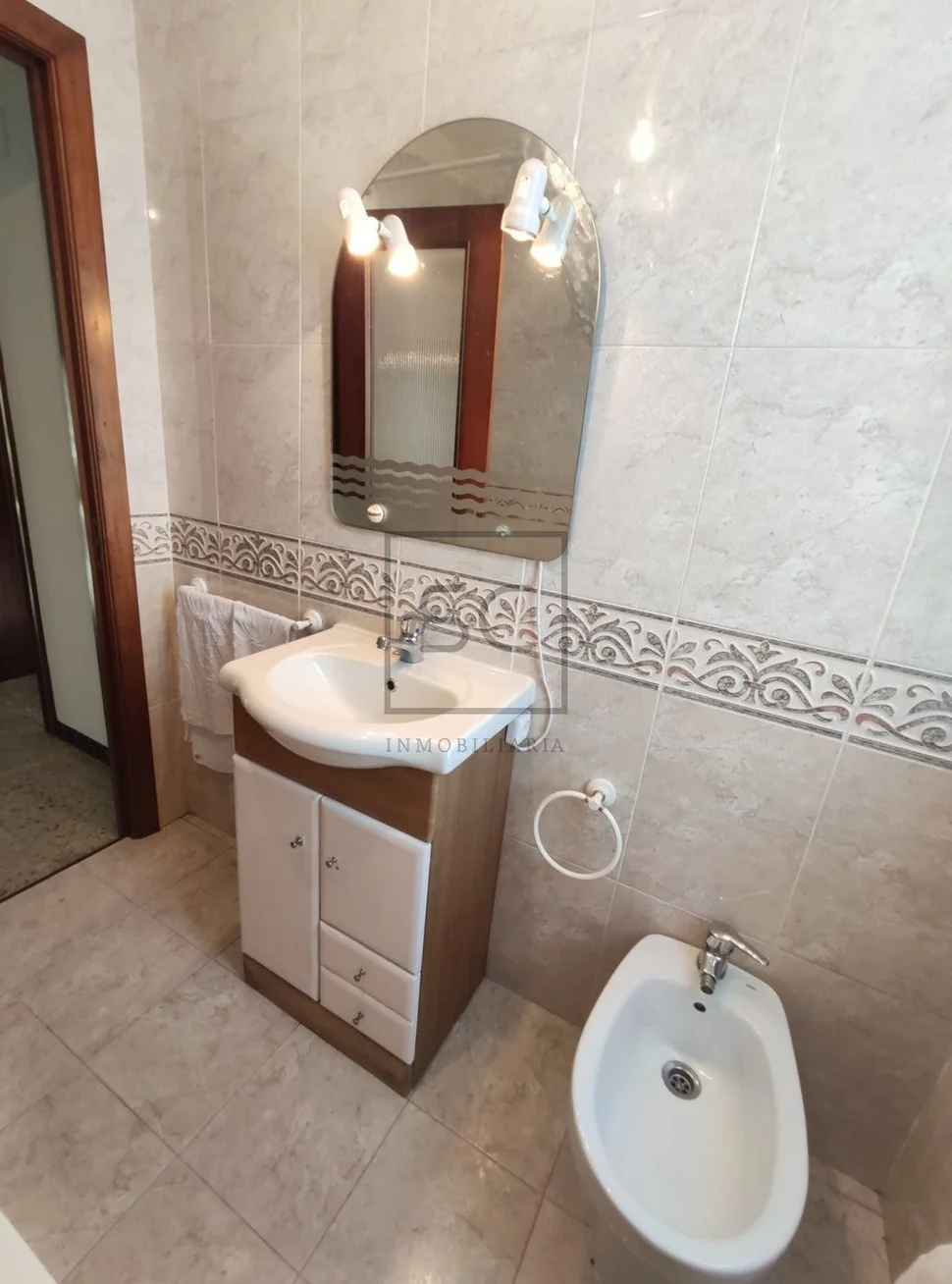 Pisos al lado de odeón y alcampo