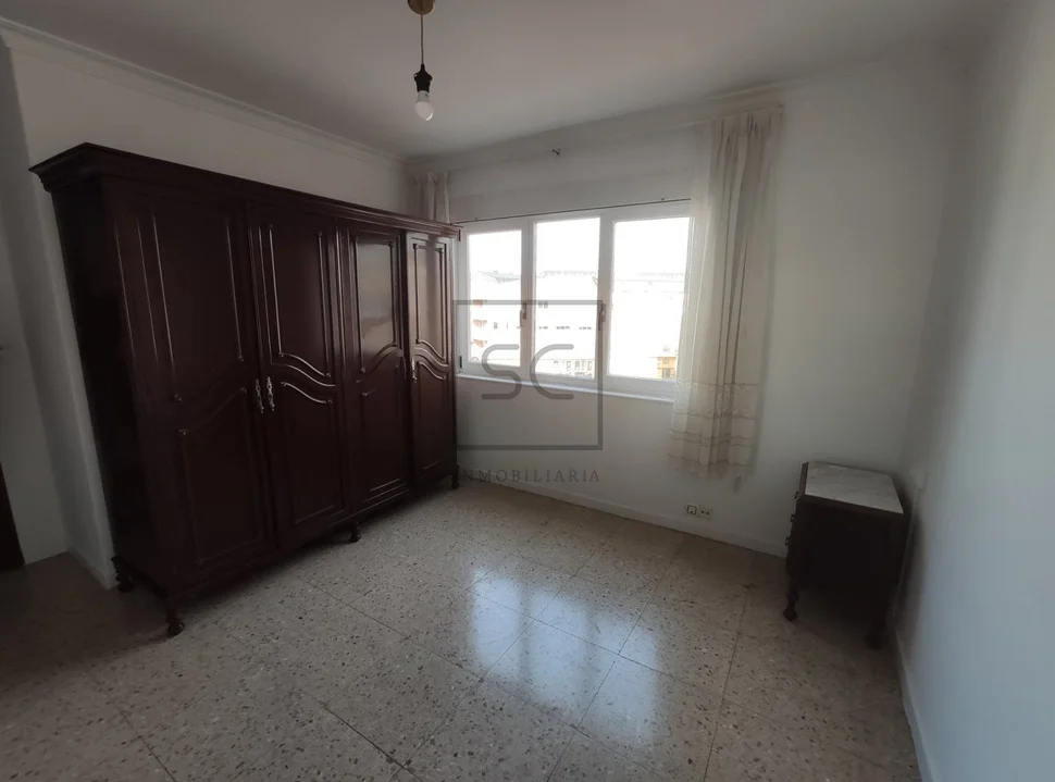 Pisos al lado de odeón y alcampo