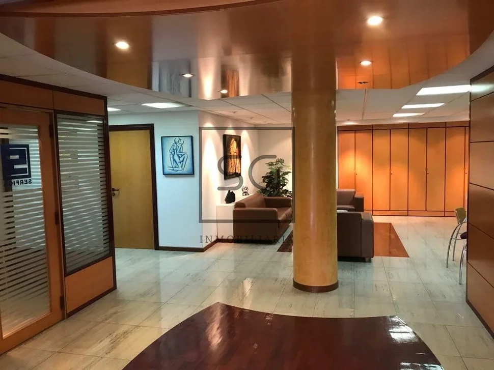 Oficina con galería en ensanche, a coruña