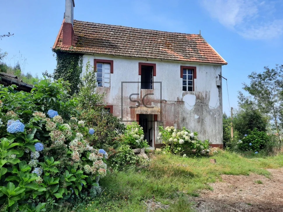 Casa para reforma integral con finca en sedes, narón