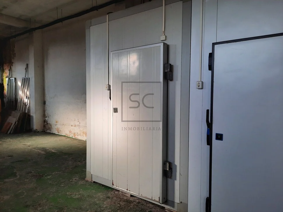 Bajo comercial con vivienda en sedes, narón