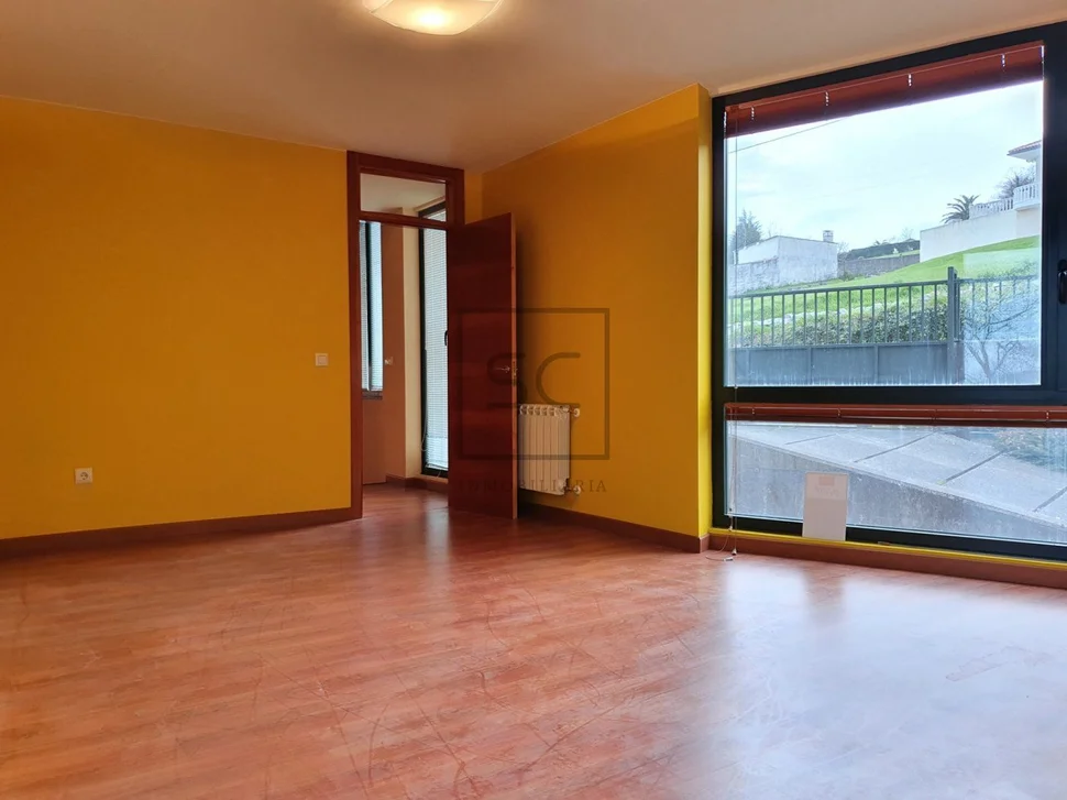 Casa con vistas a la ría de ferrol en barallobre, fene