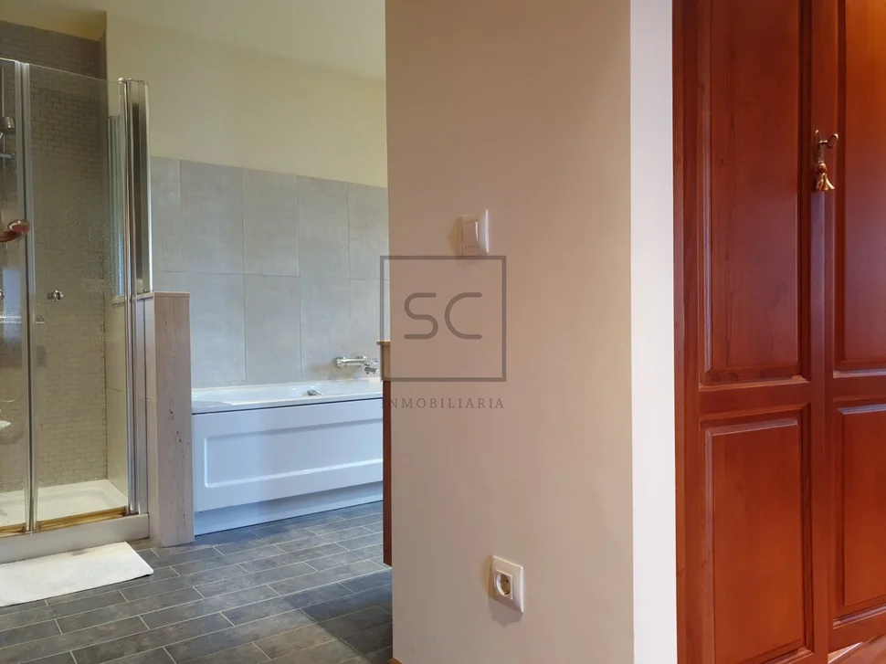 Casa con vistas a la ría de ferrol en barallobre, fene