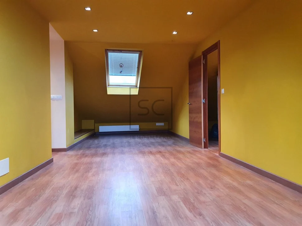 Casa con vistas a la ría de ferrol en barallobre, fene