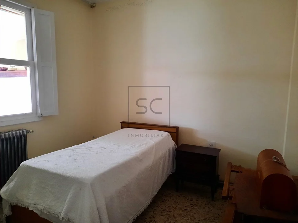 Casa para reforma zona piñeiros, narón