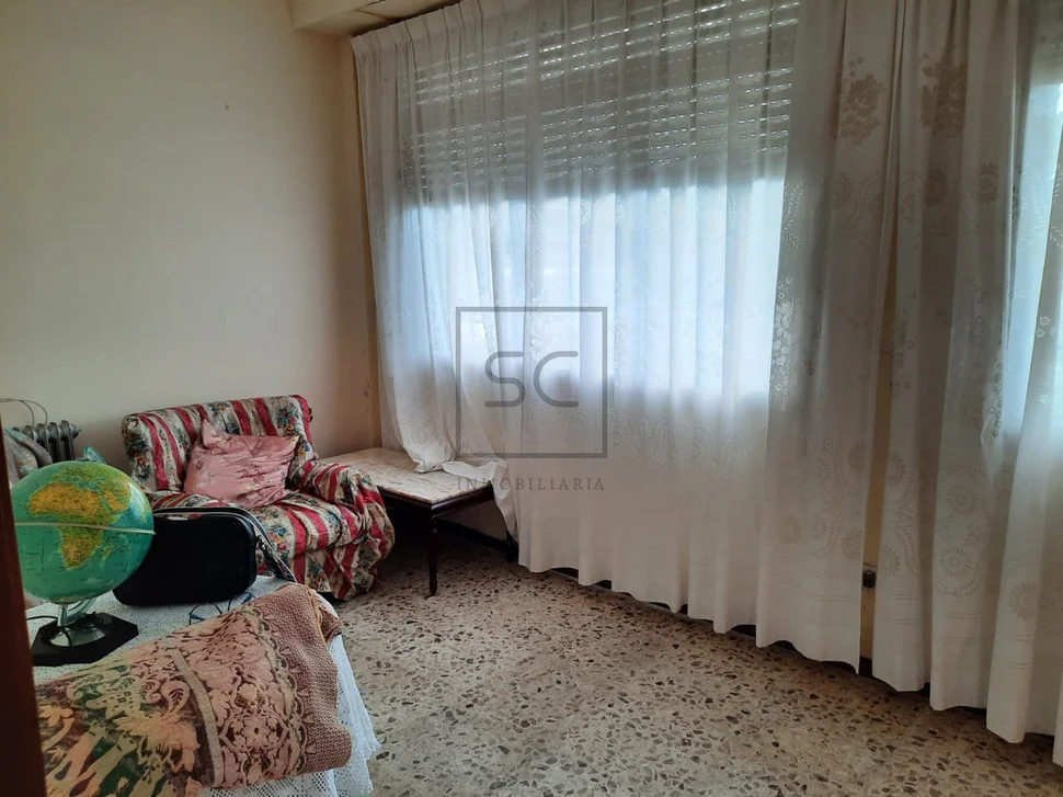 Casa para reforma zona piñeiros, narón