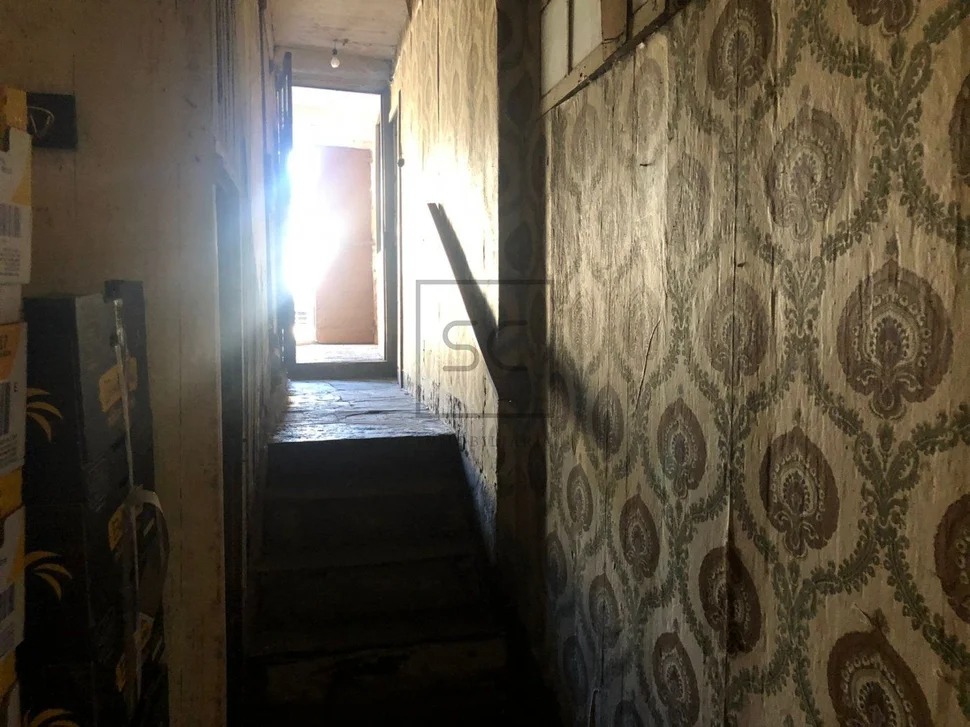 Adosado con espectacular finca en el centro de neda