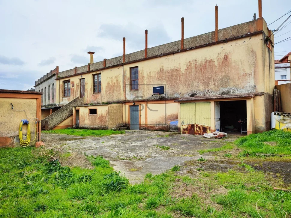 Casa para rehabilitar, con vistas despejadas en barallobre, fene